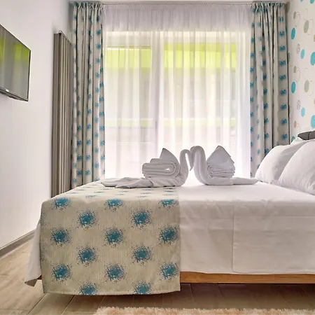 Alezzi Seaside 1 Апартаменты Нэводари